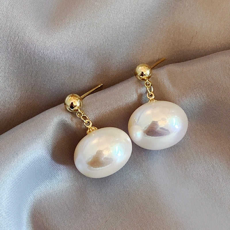 2025 New Elegant French Flat Pearl Earrings in Gold Color - BritShade