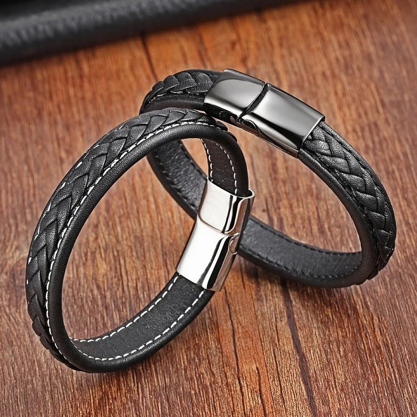 Classic Leather Bracelet for Men – Adjustable Strap 19 cm / 21 cm / 23 cm - BritShade