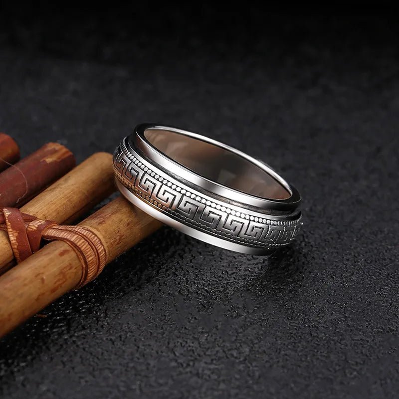Silver patterned spinner ring for men and women - BritShade